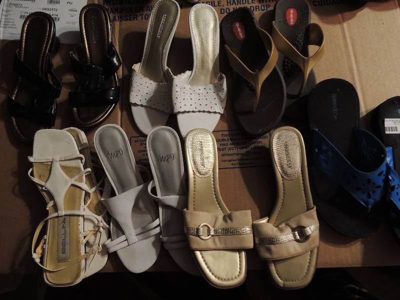 lot 111 image: Womans shoes size 8 12 -9 Bellini...
