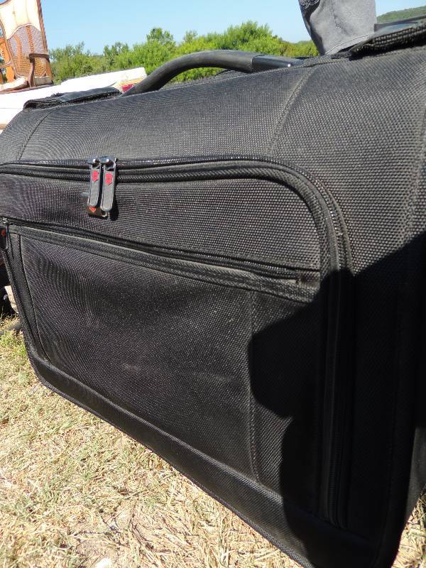 lot 138 image: Swiss Victorinox luggage and Ladde...