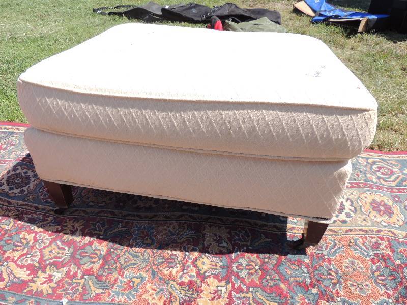 lot 142 image: Ottoman  white Cream color - match...