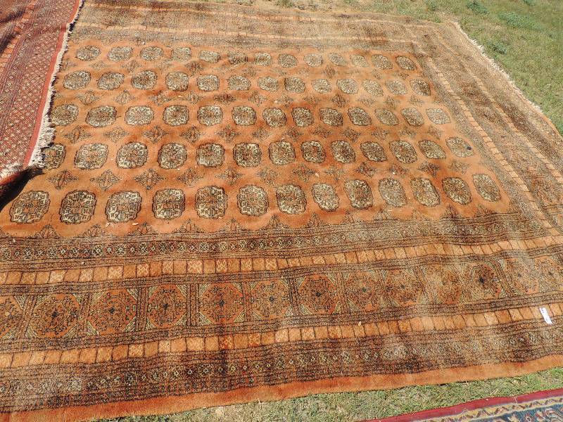 lot 147 image: Persian rug  14 ft l x 10 ft. Very ...