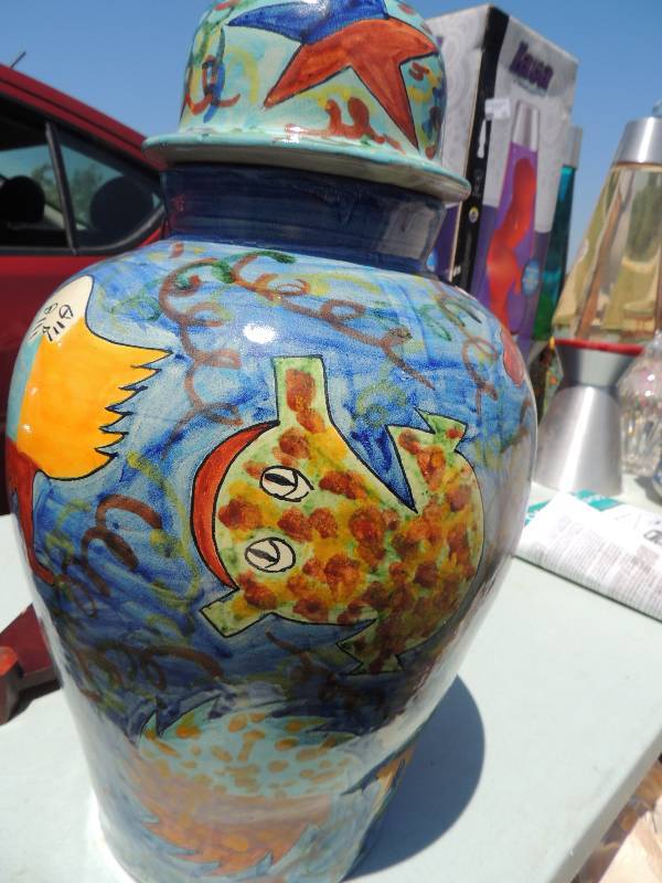 lot 159 image: Mexican pottery vase with top -  22...