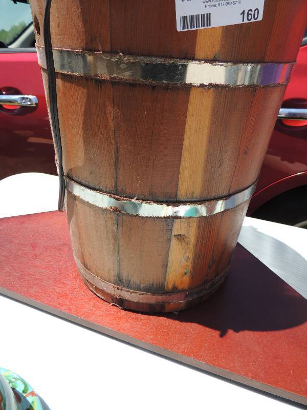 lot 160 image: Sterling ice cream freezer maker- ...