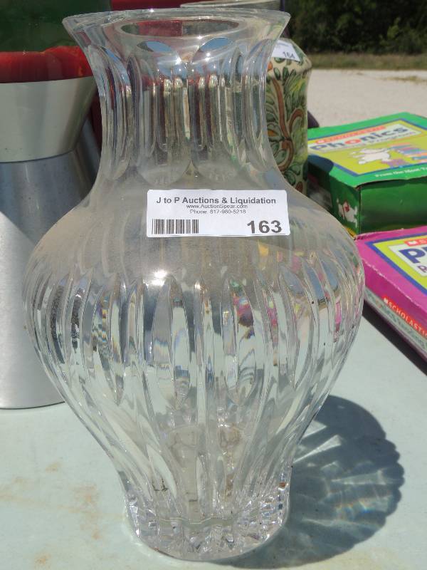 lot 163 image: Lead crystal vase 12...