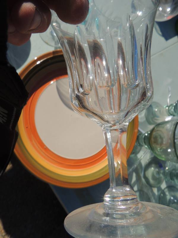 lot 198 image: 3 stoneware bowls, Gibson China x 2...