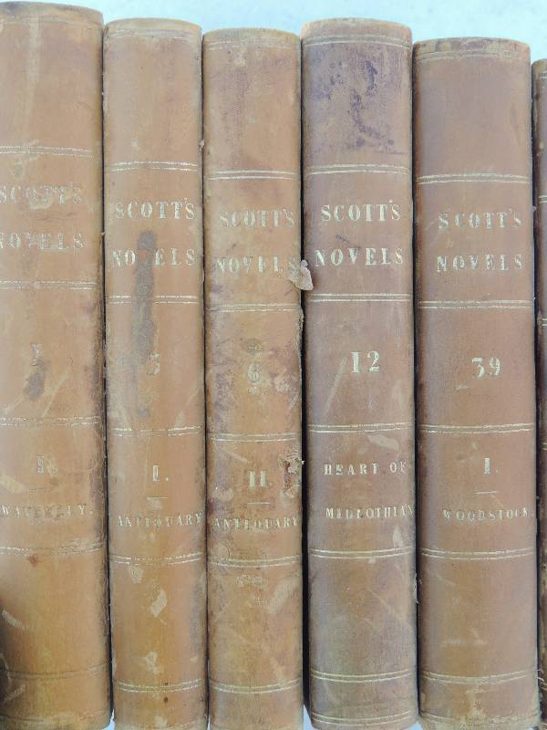 lot 220 image: Scotts Novels 1829 - Vols. - 1 ,5,...