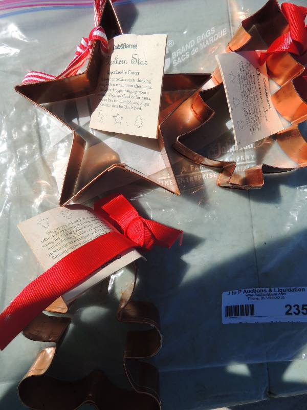 lot 235 image: Copper Christmas cookie cutter x 3 ...
