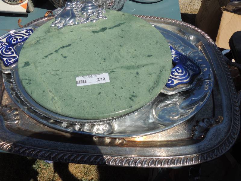 lot 270 image: Marble cheeseboard and 2 serving tr...