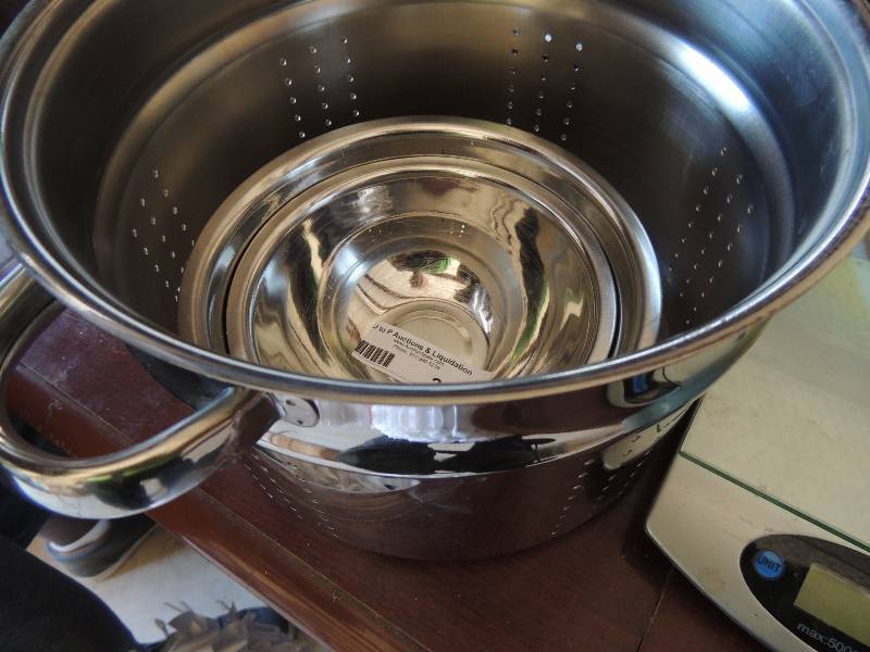 lot 291 image: Strainer and 2 silver bowls...