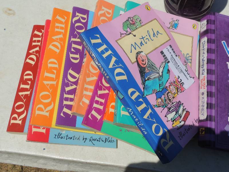 lot 336 image: Kids books (ROALD DAHL , Diary of a...