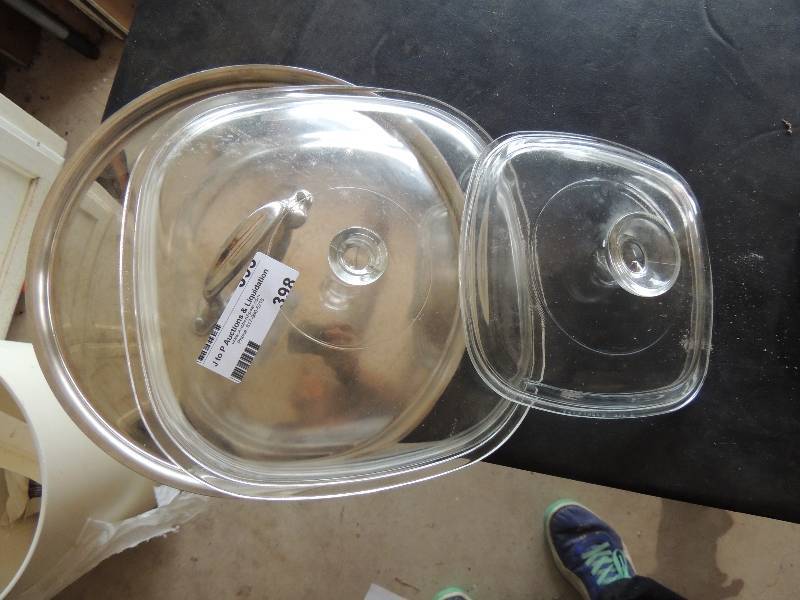 lot 398 image: Glass lids for corning ware x 2...