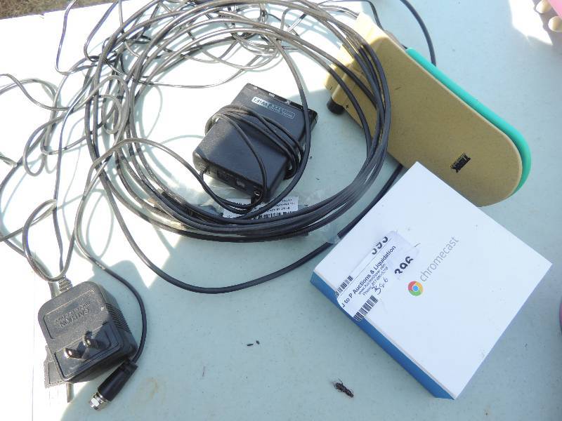 lot 396 image: Dual band Wi-Fi,  HDMI extender , T...