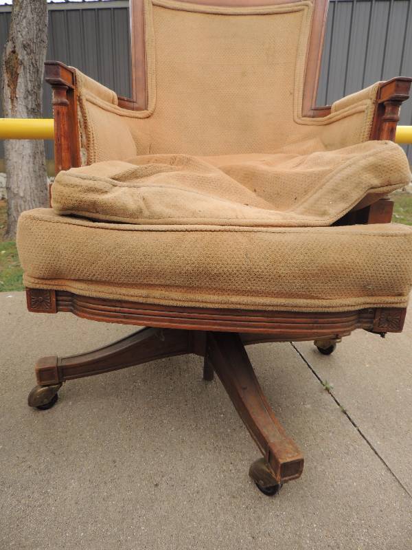 lot 9 image: Brown antique club chairoffice cha...