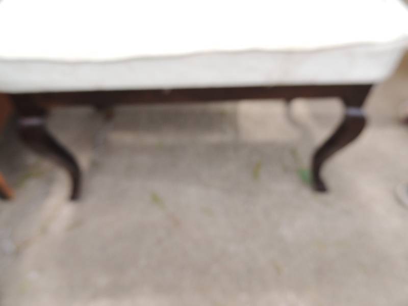 lot 16 image: Cushioned bench with a dark wood  3...