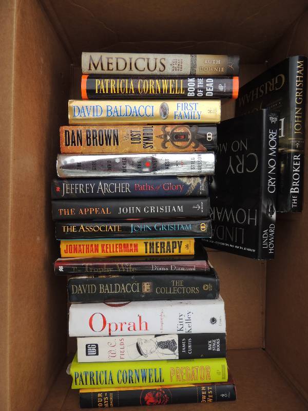 lot 30 image: 18 hardback books in excellent cond...