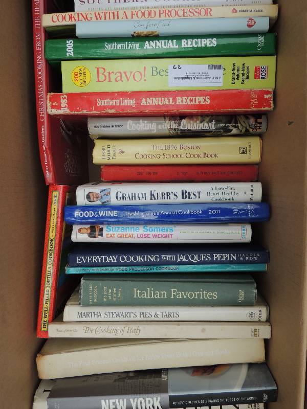 lot 32 image: Large Lot of Assorted Cook books - ...
