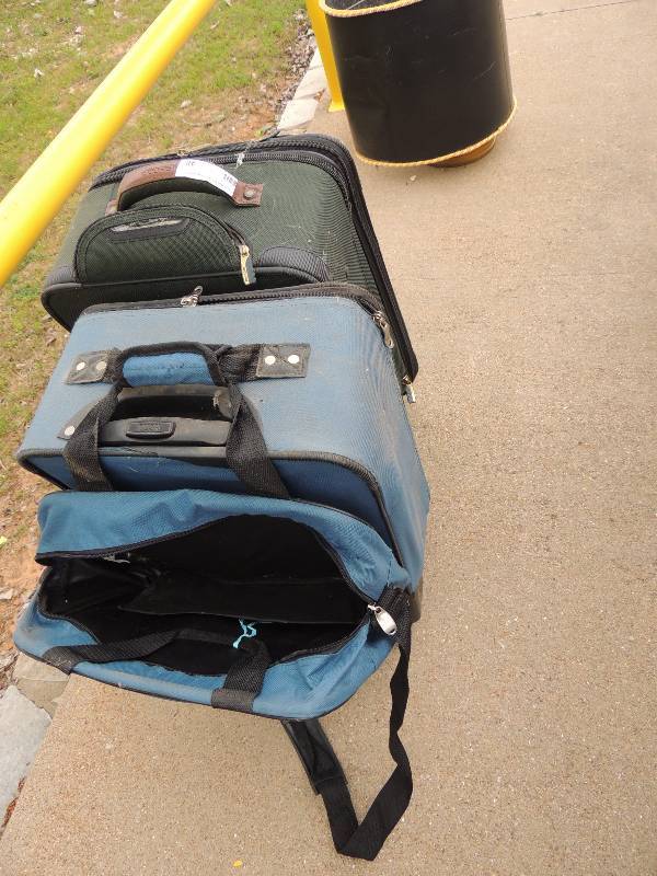 lot 48 image: 2 luggage pieces - Hartman Luggage ...