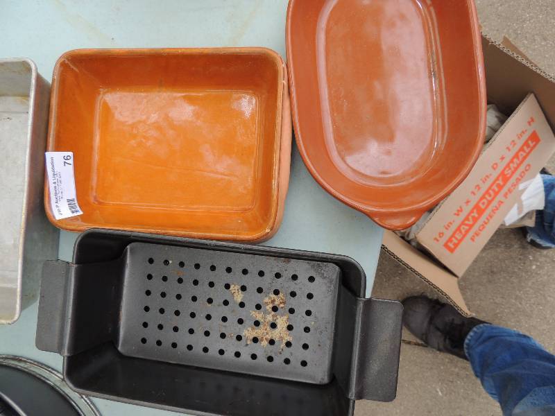 lot 76 image: 2 ceramic dishes and 2 loaf pans...