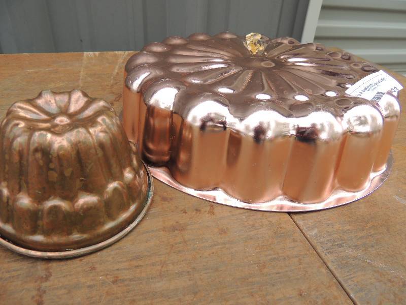 lot 93 image: 3 Jell-O pans all Copper...