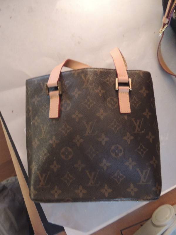 lot 99 image: LOUIS VUITTAN   MONOGRAM  8 14 WI...