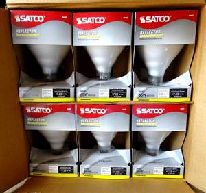 lot 4 image: FULL CASE OF 24 - SATCO S4453 65W 130V BR40 Frosted E26 Base Incandescent Light Bulb (24X$)
