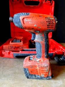 lot 16 image: $$$ WORKING - HILTI SF 144A DRILL WITH 2 BATTERIES & CHARGER IN HARD CASE