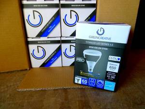 lot 80 image: GreenCreative 40771 - 8BR30G4DIM827 BR30 Flood LED Light Bulb (CASE OF 6)