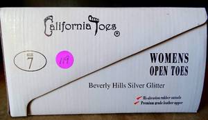 lot 119 image: NEW WOMENS CALIFORNIA TOES OPEN TOED SNEAKERS - SIZE 7