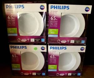 lot 172 image: NEWSEALED - PHILIPS LED RECESSED RETROFIT TRIM 5-6 LIGHT (4X$)