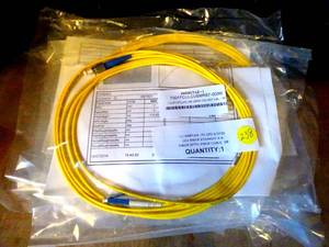 lot 238 image: FIBER OPTIC RISER CABLE 3M SCFC APC SIMPLEX 8.3125 OS2 STRAIGHT A-A (12X$)