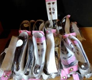 lot 265 image: BIG $ LOT - NEW LORD & CLIFF THINK PINK BANANA CLIP PONYTAIL HAIR EXTENTIONS (5 COLORS) (29X$)