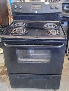 lot 84 image: KENMORE ELECTRIC STOVE AS SHOWN.