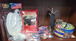 lot 109 image: ASSORTED ITEMS AS SHOWN.