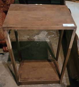 lot 152 image: ACCENT  SIDE TABLE AS SHOWN.