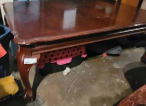 lot 158 image: LARGE WOODEN COFFEE TABLE IN STYLECOLOR SHOWN.