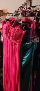 lot 169 image: LOT OF ASSORTED WOMENS CLOTHINGDRESSES AS SHOWN. SOME MAY HAVE TAGS