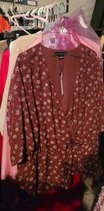 lot 174 image: LOT OF ASSORTED CLOTHING AS SHOWN.