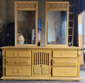 lot 221 image: VINTAGE STYLE DOUBLE MIRROR DRESSER AS SHOWN.