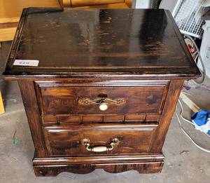 lot 224 image: WOODEN NIGHT STAND  SIDE TABLE IN STYLECOLOR SHOWN.
