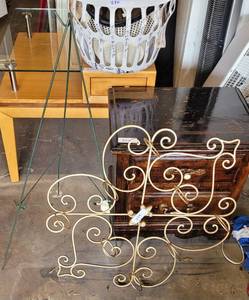 lot 229 image: METAL WALL DECOR IN STYLE SHOWN.