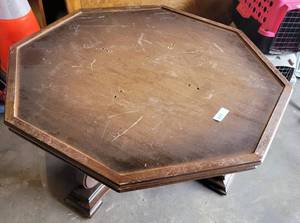lot 231 image: WOODEN TABLE AS SHOWN.