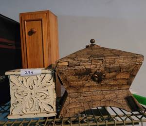 lot 234 image: HOME DECOR ITEMS AS SHOWN.