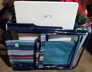 lot 208 image: FOLDING CHAIR AND TV TRAY AS SHOWN.