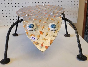 lot 156 image: METAL YARD  PATIO DECORATIVE FROG.