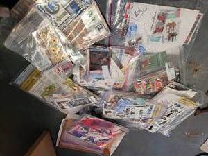 lot 167 image: SCRAPBOOK SUPPLIES  ACCESSORIES.