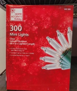 lot 169 image: (4) NEW, CHRISTMAS 300 MINI-LIGHTS BOXES.