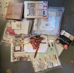 lot 188 image: SCRAPBOOK SUPPLIES  ACCESSORIES.