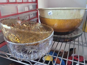 lot 217 image: ASSORTED DISHESBOWLS.