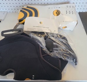 lot 221 image: CRYO PNEUMATIC SHOULDER SUPPORT.