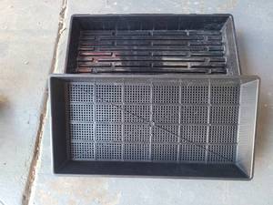 lot 248 image: LOT OF SPROUTING  SEEDING TRAYS.