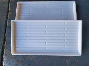 lot 247 image: LOT OF SPROUTING  SEEDING TRAYS.